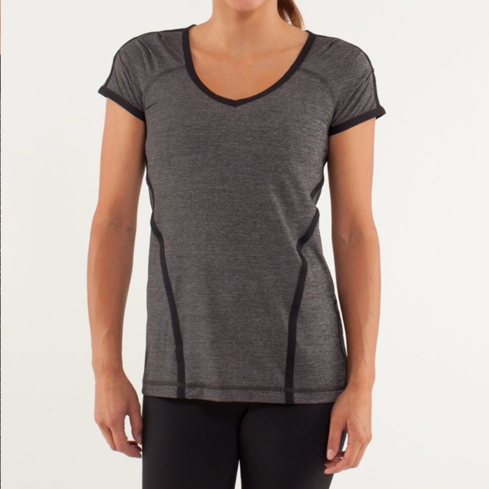 Women’s Lululemon Run Team Spirit Tech Short Sleeve